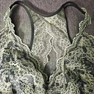 FELINA Gray & cream lace bralette. Size XL